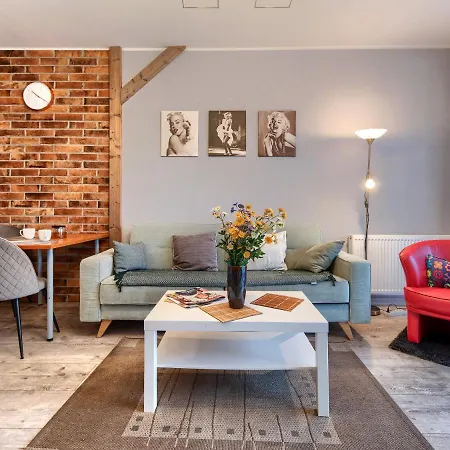 Central Business With Parking By Rentujemy *