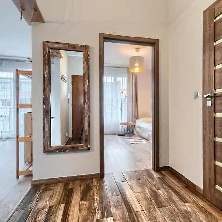 Central Business With Parking By Rentujemy *