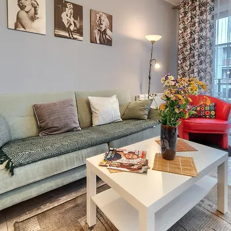 Central Business With Parking By Rentujemy Apartament