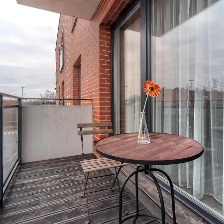 Central Business With Parking By Rentujemy